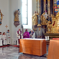 Gottesdienst mit Pfarrer Leitner und Msgr. Köck                               